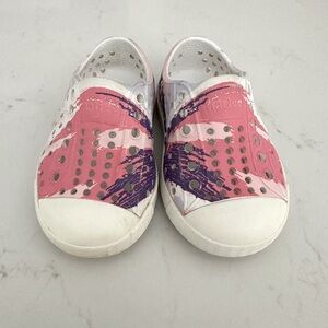 Toddler girls size 4 Natives
